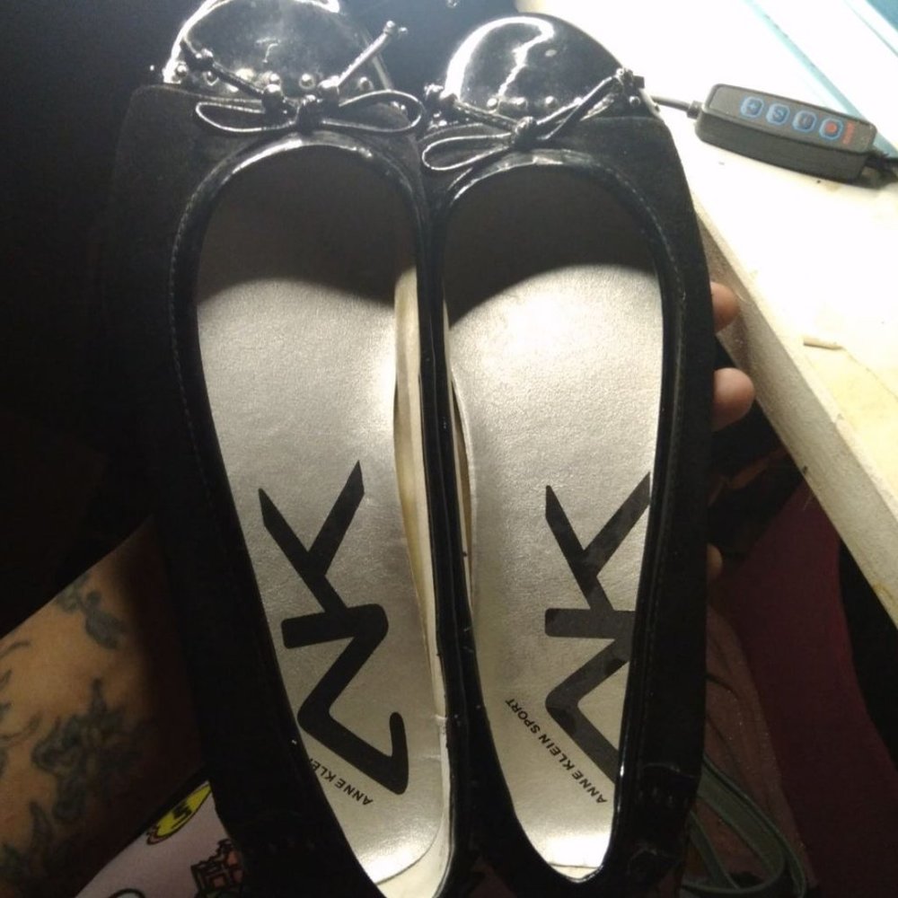 black Anne Klein sports shoes